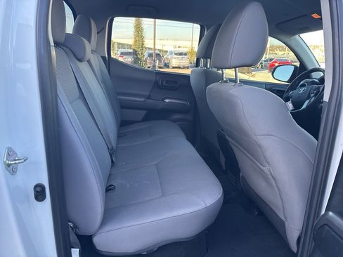 Used 2019 Toyota Tacoma SR5 image 13