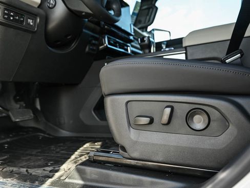 New 2026 GMC Hummer EV 3X w/ LPO, Dark Essentials Package image 15