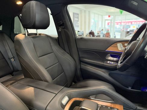 Used 2025 Mercedes-Benz GLE 450 4MATIC Coupe w/ Winter Package image 21