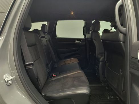 Used 2022 Jeep Grand Cherokee Laredo X AWD/4WD image 30