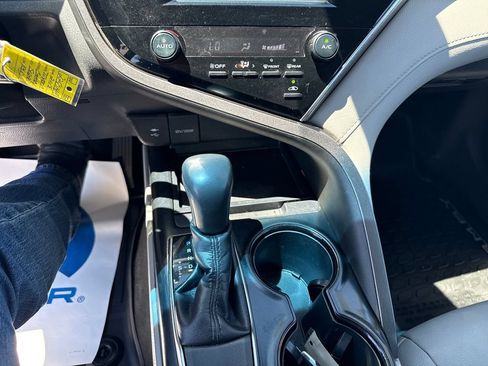Used 2018 Toyota Camry SE w/ Protection Package (Q2) FWD image 20