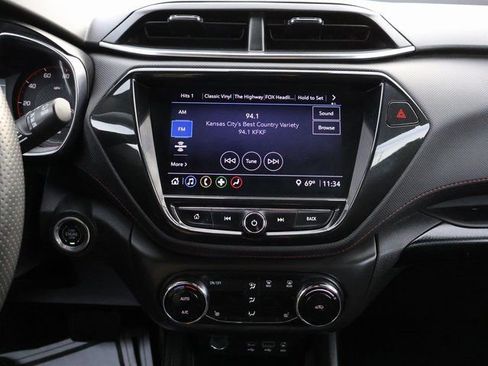 Used 2023 Chevrolet TrailBlazer RS w/ Sun and Liftgate Package image 24