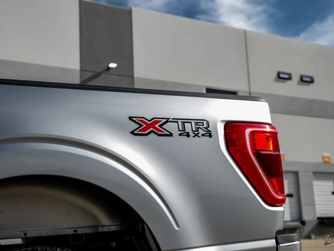 Used 2023 Ford F150 XLT w/ XTR Package image 28