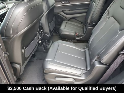 New 2025 Jeep Grand Cherokee L Limited w/ Luxury Tech Group II RWD image 33