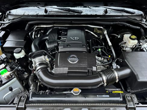 Used 2012 Nissan Frontier S image 36