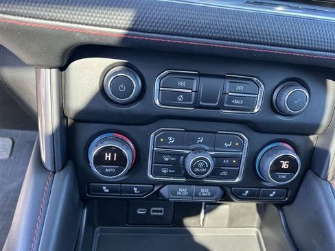 Certified 2022 Chevrolet Suburban RST w/ Sport Performance Package image 23