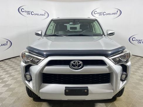 Certified 2018 Toyota 4Runner SR5 Premium AWD/4WD image 2