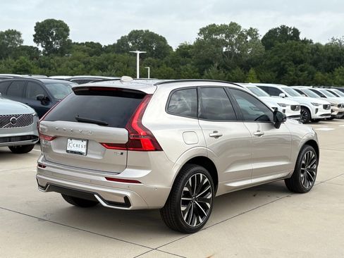 New 2026 Volvo XC60 B5 Ultra w/ Protection Package Premier AWD/4WD image 4