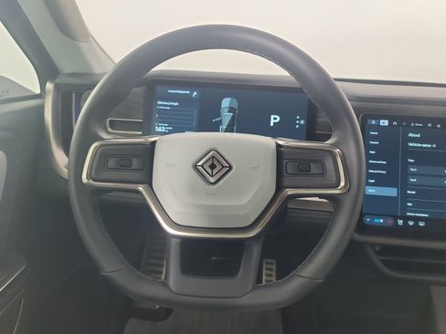 Used 2024 Rivian R1S Adventure AWD/4WD image 28