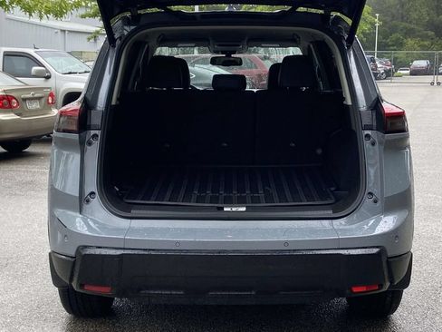 Used 2025 Nissan Rogue SV w/ Rock Creek Premium Package AWD/4WD image 9
