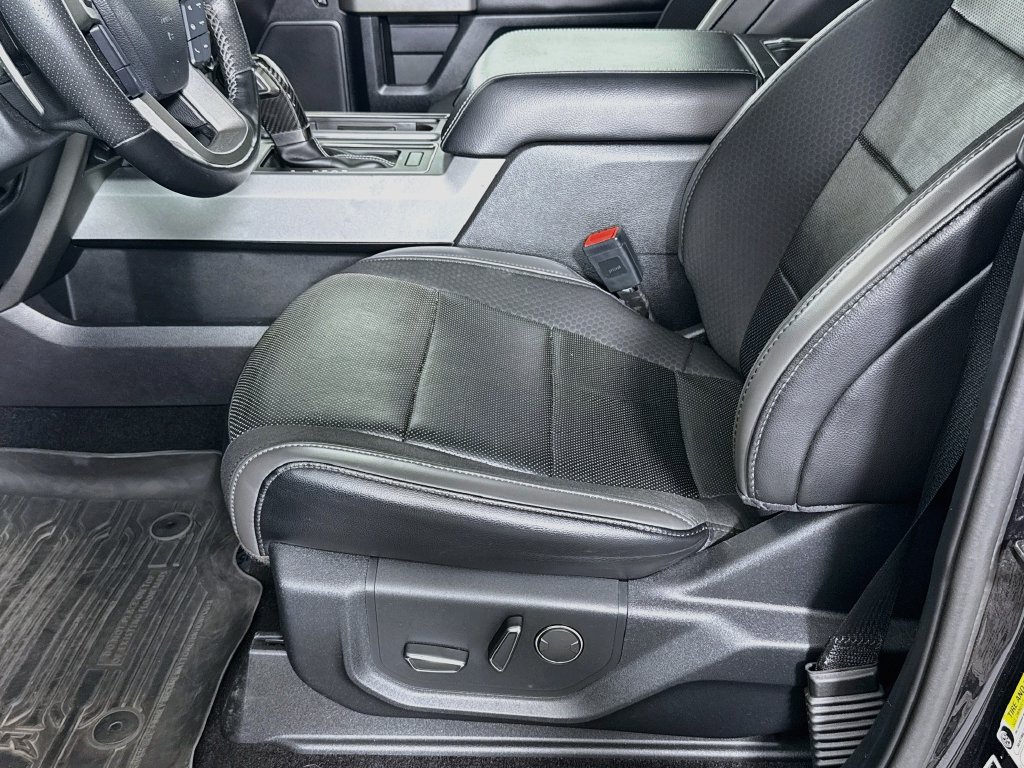 Used 2019 Ford F150 Raptor w/ Equipment Group 802A Luxury AWD/4WD image 21