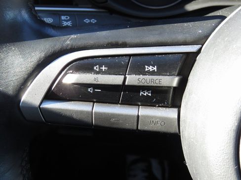 Used 2020 MAZDA MAZDA3 Sedan w/ Select Package image 22