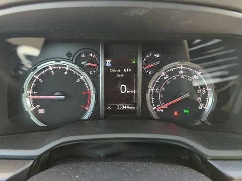 Used 2023 Toyota 4Runner Limited AWD/4WD image 18