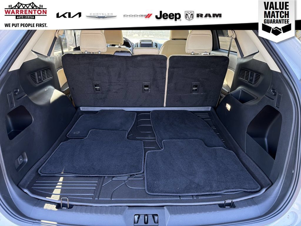 Used 2023 Ford Edge SE w/ Cargo Accessory Package AWD/4WD image 7