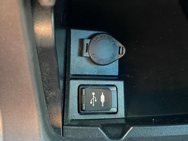 Used 2017 Toyota Camry SE FWD image 20