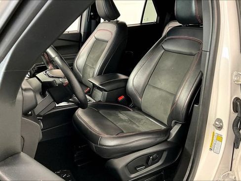 Used 2023 Ford Explorer ST-Line AWD/4WD image 28