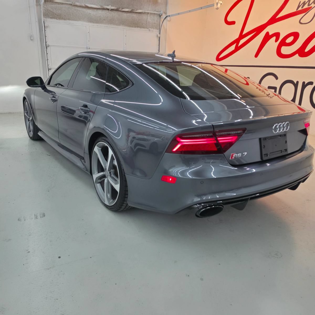 Used 2016 Audi RS 7 Prestige w/ Carbon-Optic Package AWD/4WD image 4