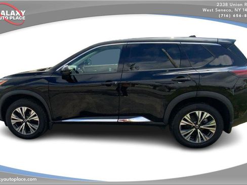 Used 2021 Nissan Rogue SV image 8