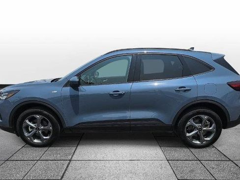 Certified 2025 Ford Escape ST-Line Select AWD/4WD image 8