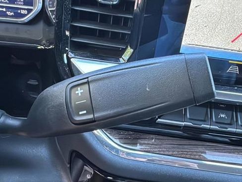 Used 2024 Chevrolet Silverado 1500 LT image 31