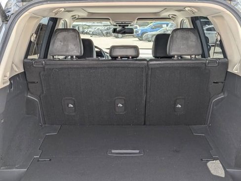 Used 2021 Nissan Rogue SL w/ Premium Package image 15