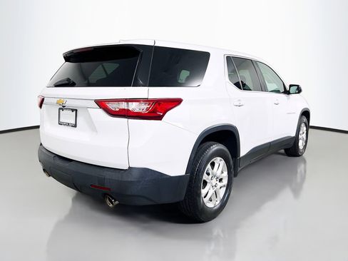 Used 2019 Chevrolet Traverse LS FWD image 4