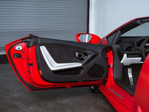 Used 2024 Lamborghini Huracan EVO AWD/4WD image 36