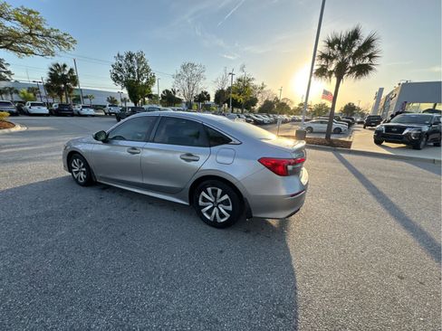 Used 2022 Honda Civic LX image 16
