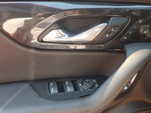 Used 2019 Chevrolet Blazer RS AWD/4WD image 12