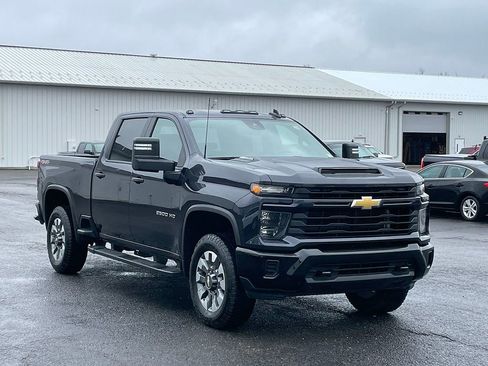 Used 2024 Chevrolet Silverado 2500 Custom w/ Custom Value Package image 36