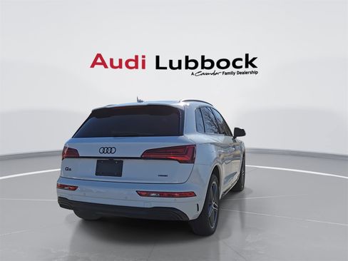 Used 2025 Audi Q5 e Premium Plus w/ Premium Plus Package image 8