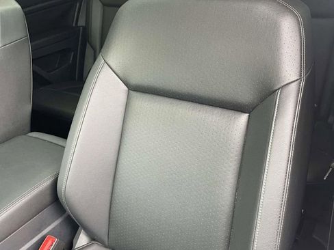 Used 2019 Volkswagen Atlas SEL FWD image 19