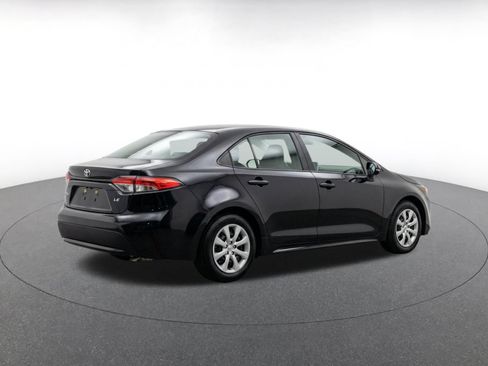 Used 2025 Toyota Corolla LE FWD image 9
