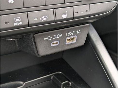 Used 2026 Subaru Outback Limited AWD/4WD image 68
