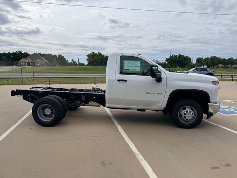 New 2026 Chevrolet Silverado 3500 W/T AWD/4WD image 5
