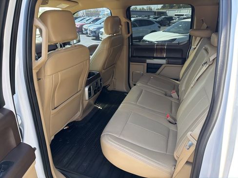 Used 2018 Ford F150 Lariat w/ Equipment Group 502A Luxury AWD/4WD image 14