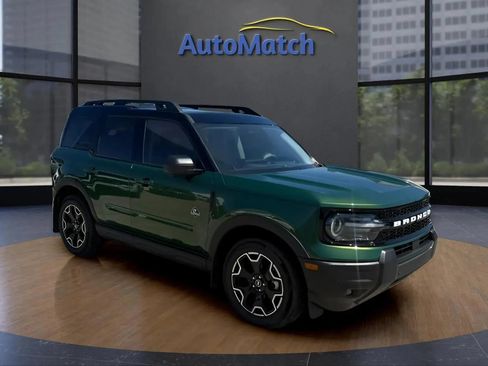 Used 2025 Ford Bronco Sport Outer Banks w/ Outer Banks Tech Package+ AWD/4WD image 12