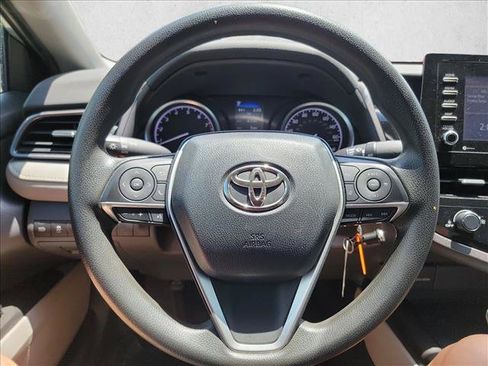 Used 2021 Toyota Camry LE FWD image 15