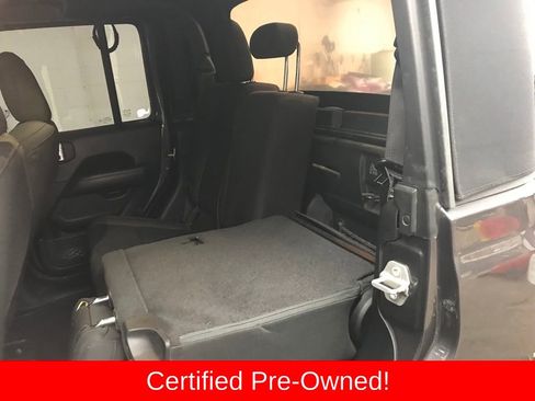 Certified 2020 Jeep Gladiator Overland image 28