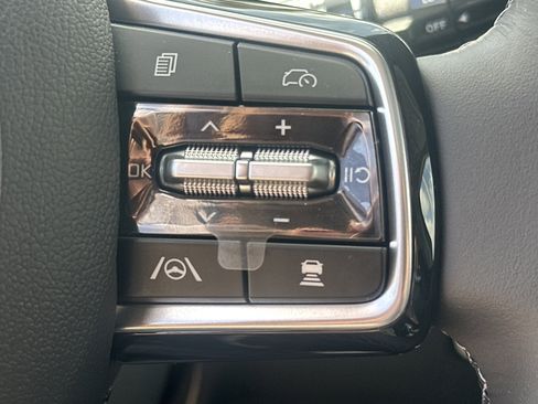 New 2026 Kia Carnival SX FWD image 22
