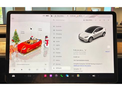 Used 2023 Tesla Model Y Long Range image 27