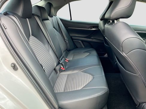 Used 2024 Toyota Camry SE w/ Convenience Package image 26