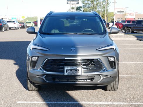 Used 2024 Buick Encore GX Preferred AWD/4WD image 4