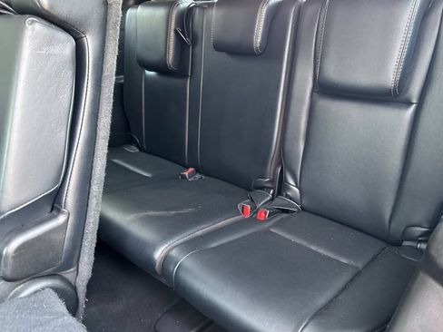 Used 2018 Toyota Highlander XLE AWD/4WD image 15