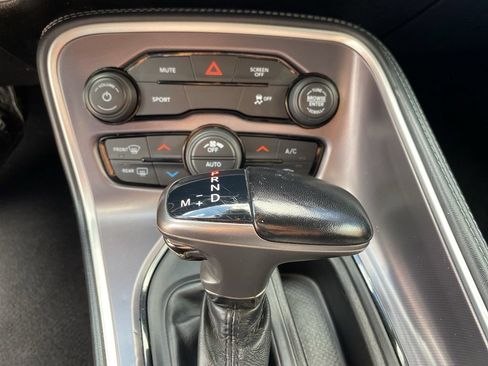 Used 2021 Dodge Challenger SXT AWD/4WD image 31