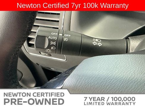 Used 2024 Nissan Armada SL w/ Captain's Chairs Package RWD image 38