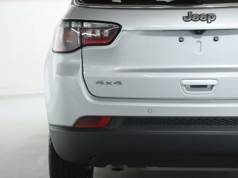 Used 2025 Jeep Compass Limited AWD/4WD image 43