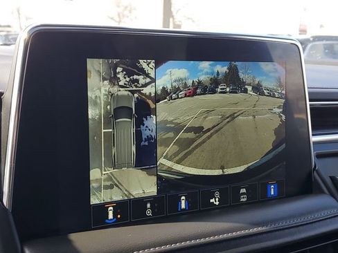 Used 2023 Chevrolet Tahoe Z71 w/ Luxury Package image 21