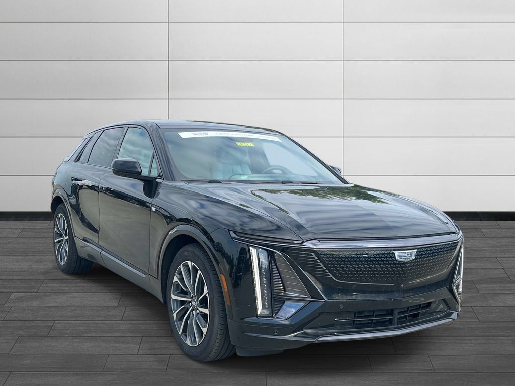 Certified 2024 Cadillac Lyriq Sport RWD image 7