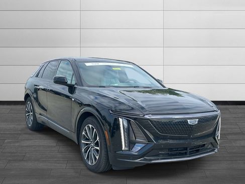 Certified 2024 Cadillac Lyriq Sport RWD image 7